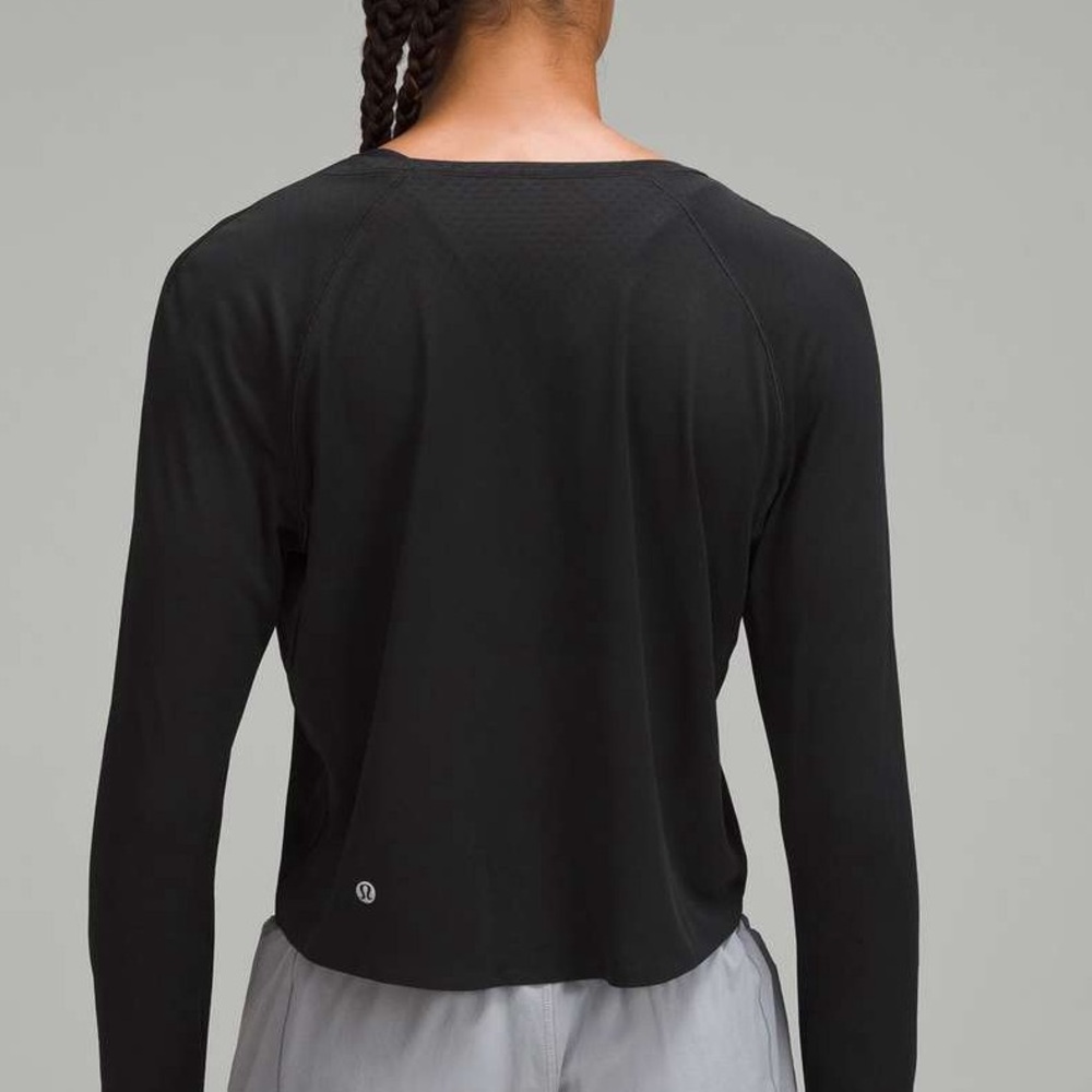 EUC✨ Lululemon Vented Long Sleeve - Race Length